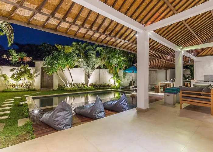 别墅 4 Bedrooms, Private Pool, 700m *