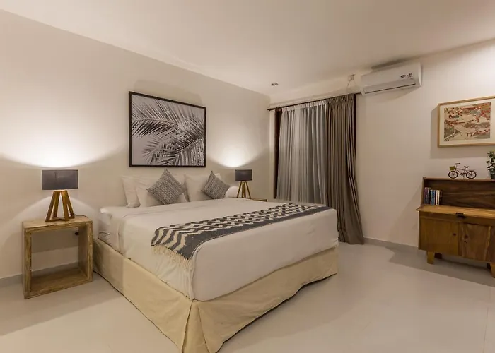 别墅 4 Bedrooms, Private Pool, 700m 塞米亚克