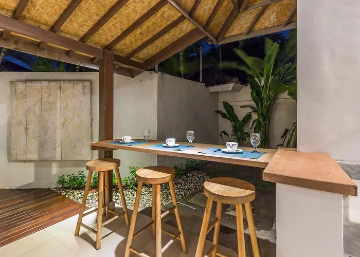 别墅 4 Bedrooms, Private Pool, 700m 塞米亚克